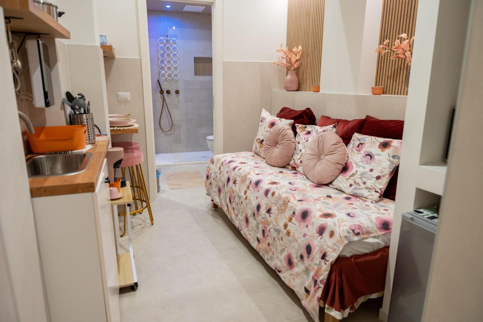 Palazzo Nicolaus Del Lungomare Bed & Breakfast Bari Ngoại thất bức ảnh