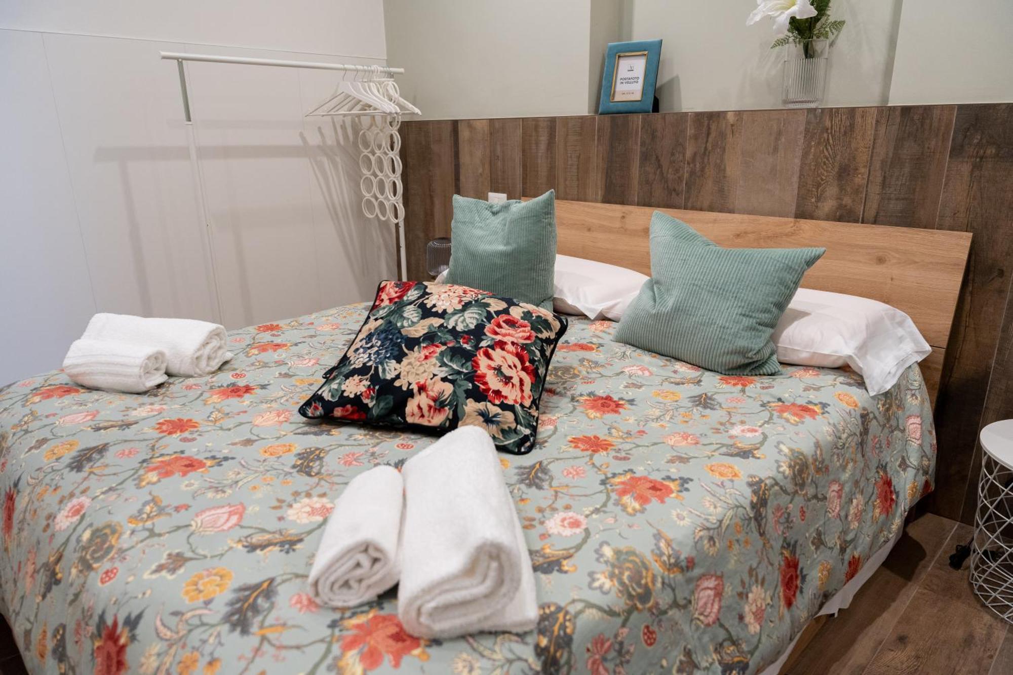 Palazzo Nicolaus Del Lungomare Bed & Breakfast Bari Ngoại thất bức ảnh